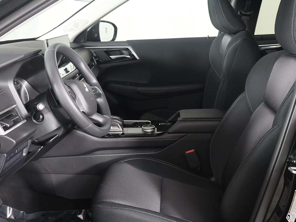 New 2026 Mitsubishi Outlander ES AWD/4WD image 26