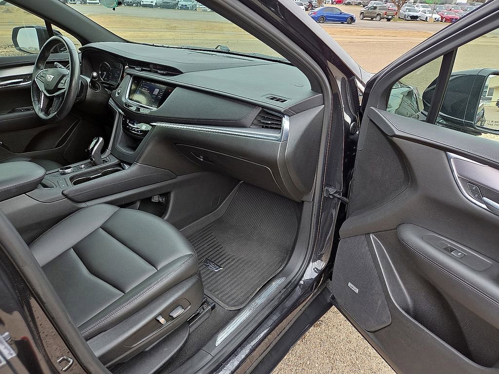 Used 2020 Cadillac XT5 Luxury w/ LPO, Floor Liner Package image 13