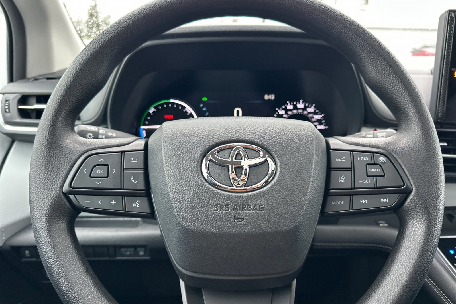 Used 2025 Toyota Sienna LE w/ LE Plus Package image 24