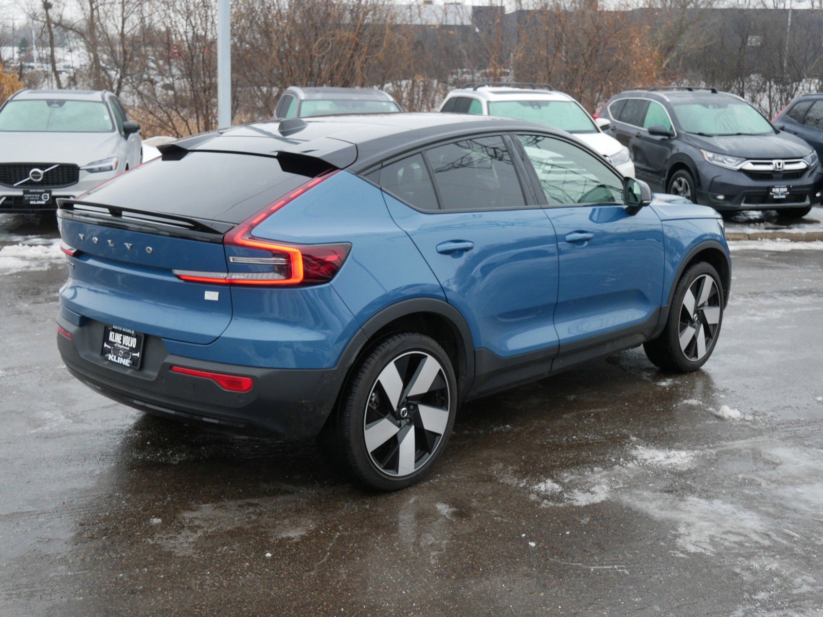 Used 2022 Volvo C40 P8 Recharge Ultimate image 7