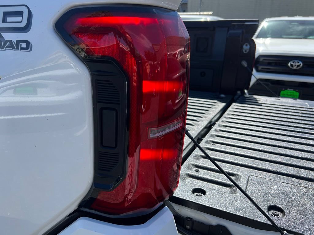 New 2026 Toyota Tacoma TRD Off-Road w/ TRD Off Road Premium Package AWD/4WD image 39