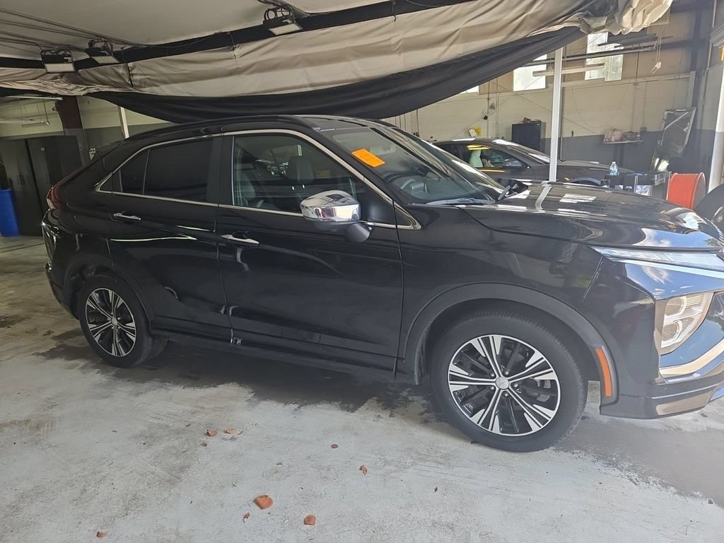 Used 2022 Mitsubishi Eclipse Cross SEL FWD image 3