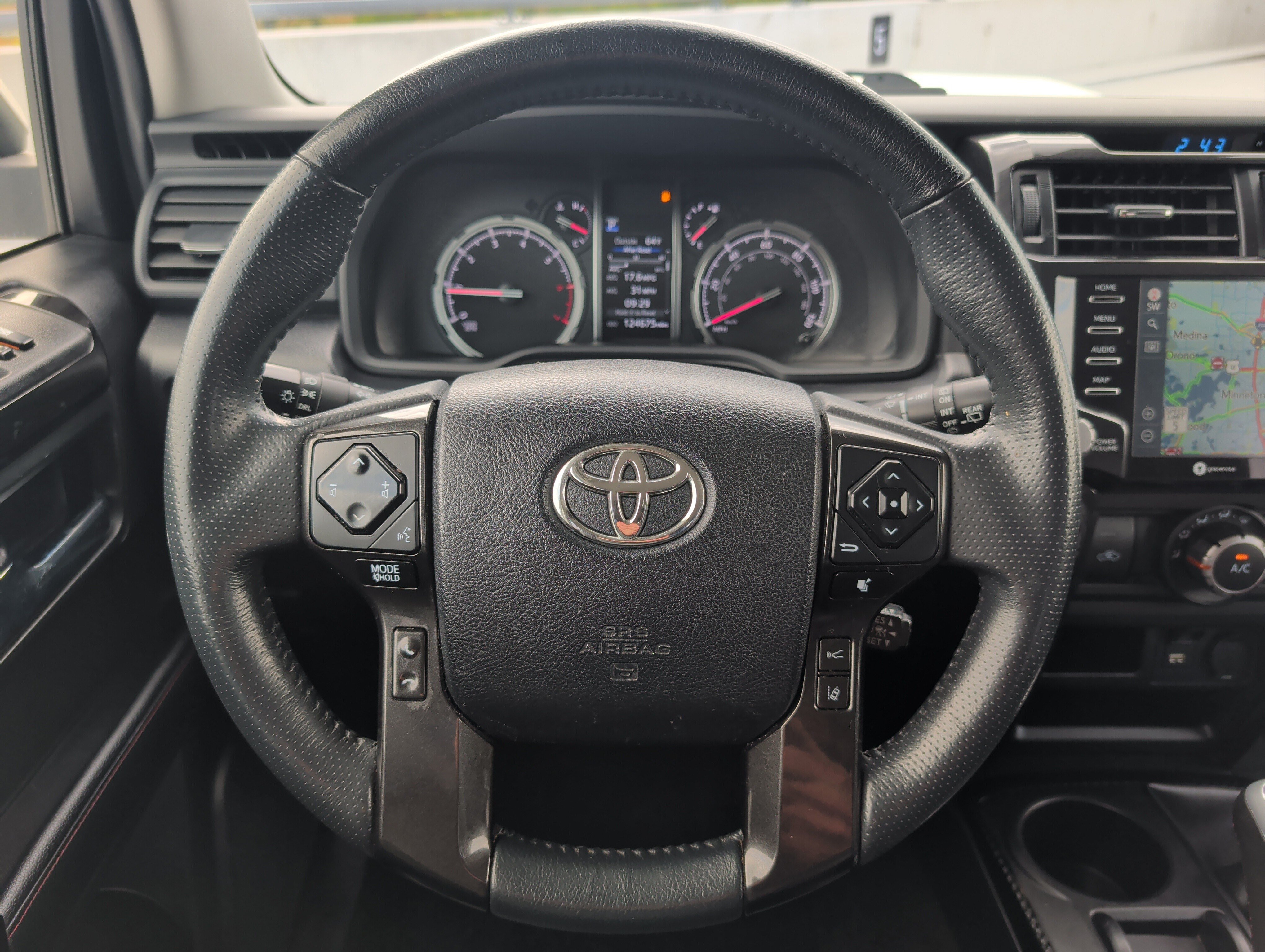 Certified 2020 Toyota 4Runner TRD Off-Road Premium AWD/4WD image 21