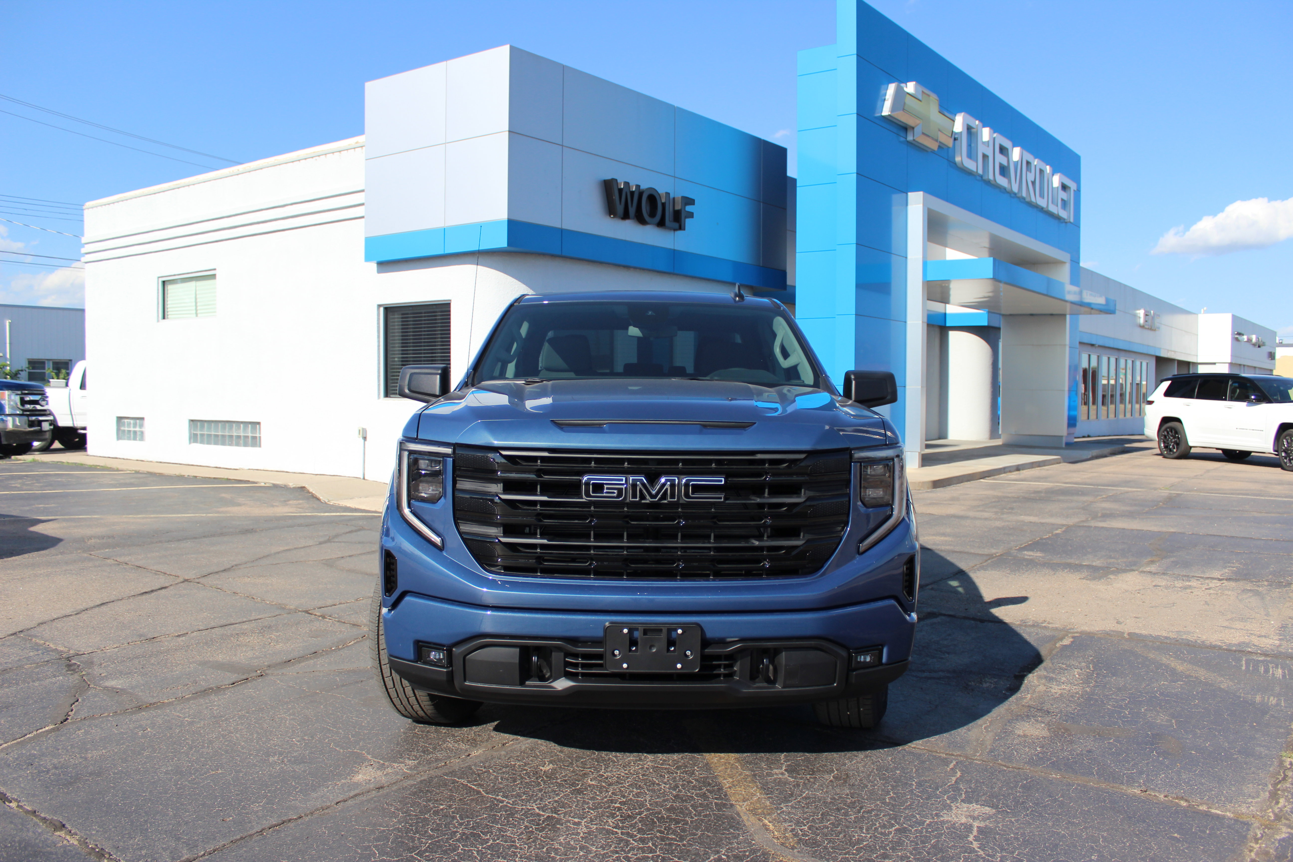 New 2026 GMC Sierra 1500 Elevation w/ LPO, Elevation Black Package image 3