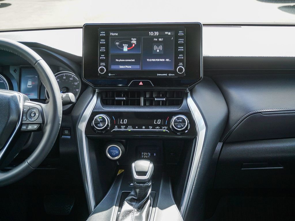 Used 2022 Toyota Venza LE AWD/4WD image 16
