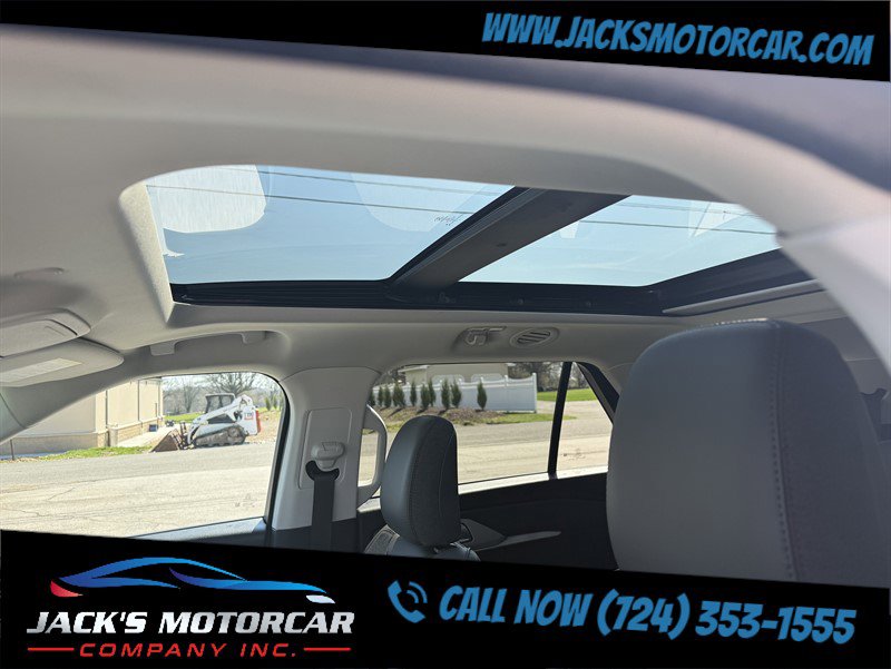 Used 2025 Ford Explorer Active w/ Active Comfort Package AWD/4WD image 30