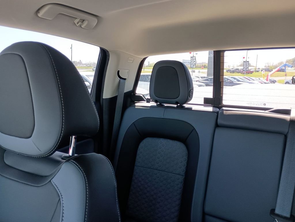 Used 2022 Chevrolet Colorado Z71 image 12