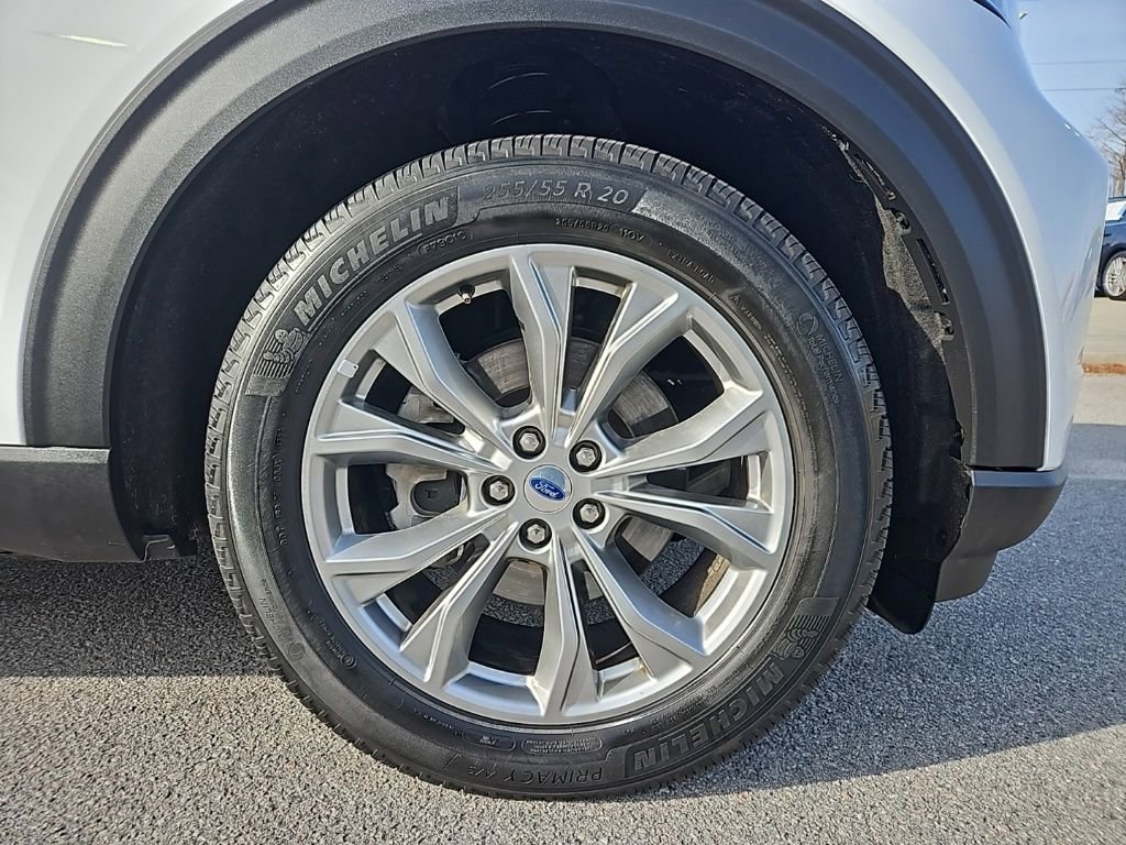 Used 2023 Ford Explorer Limited image 13