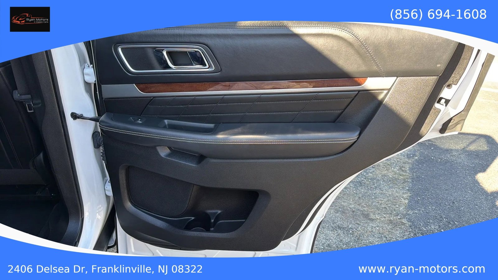 Used 2016 Ford Explorer Platinum image 22
