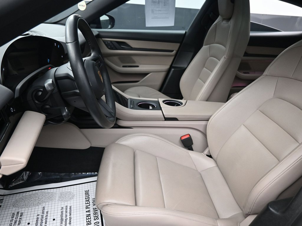 Used 2023 Porsche Taycan image 24