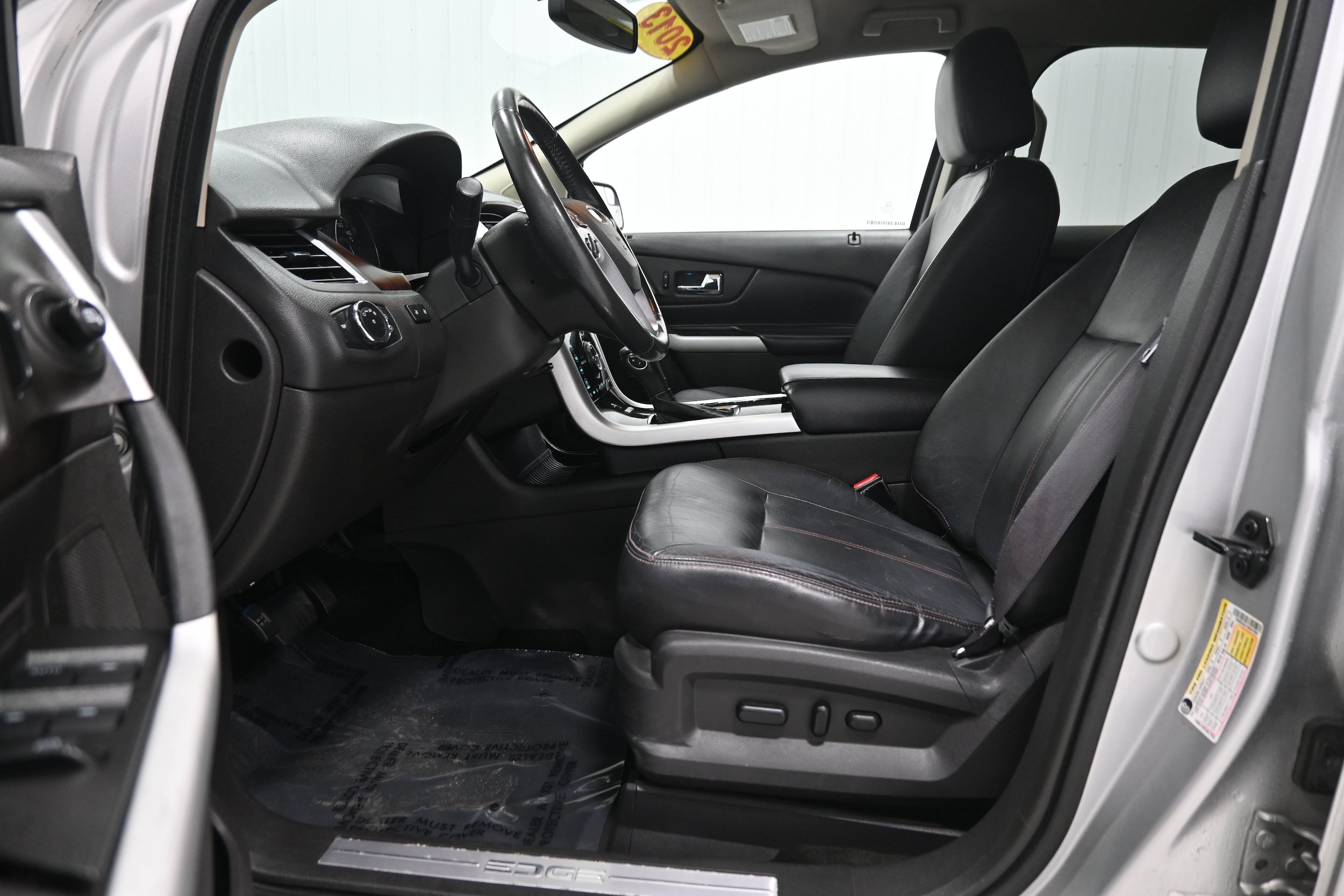 Used 2013 Ford Edge Limited FWD image 4