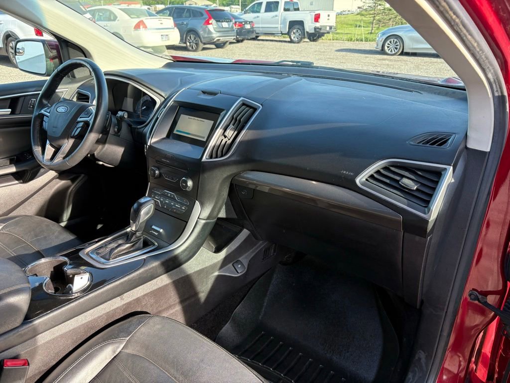 Used 2017 Ford Edge SEL w/ Equipment Group 201A AWD/4WD image 36