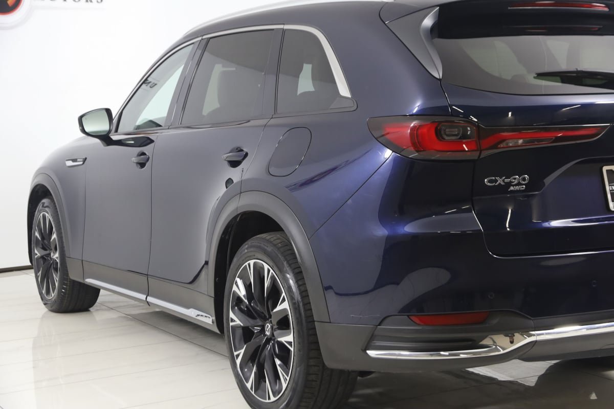 Used 2024 MAZDA CX-90 Plug-In Hybrid w/ Premium Plus AWD/4WD image 27