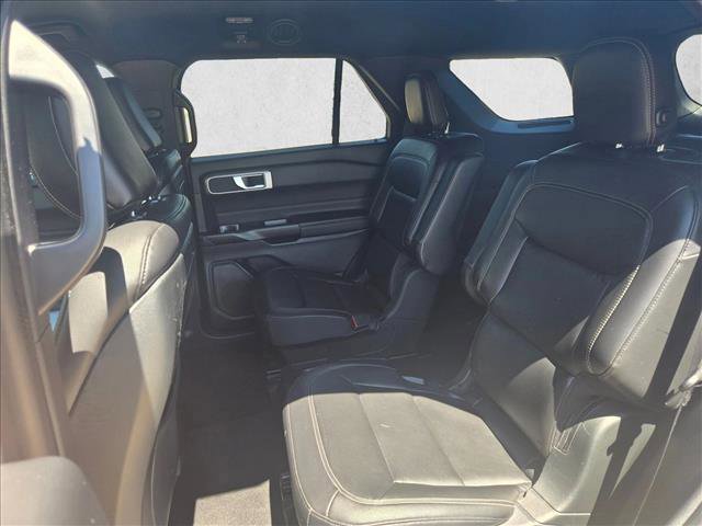 Used 2020 Ford Explorer XLT w/ Equipment Group 202A image 18