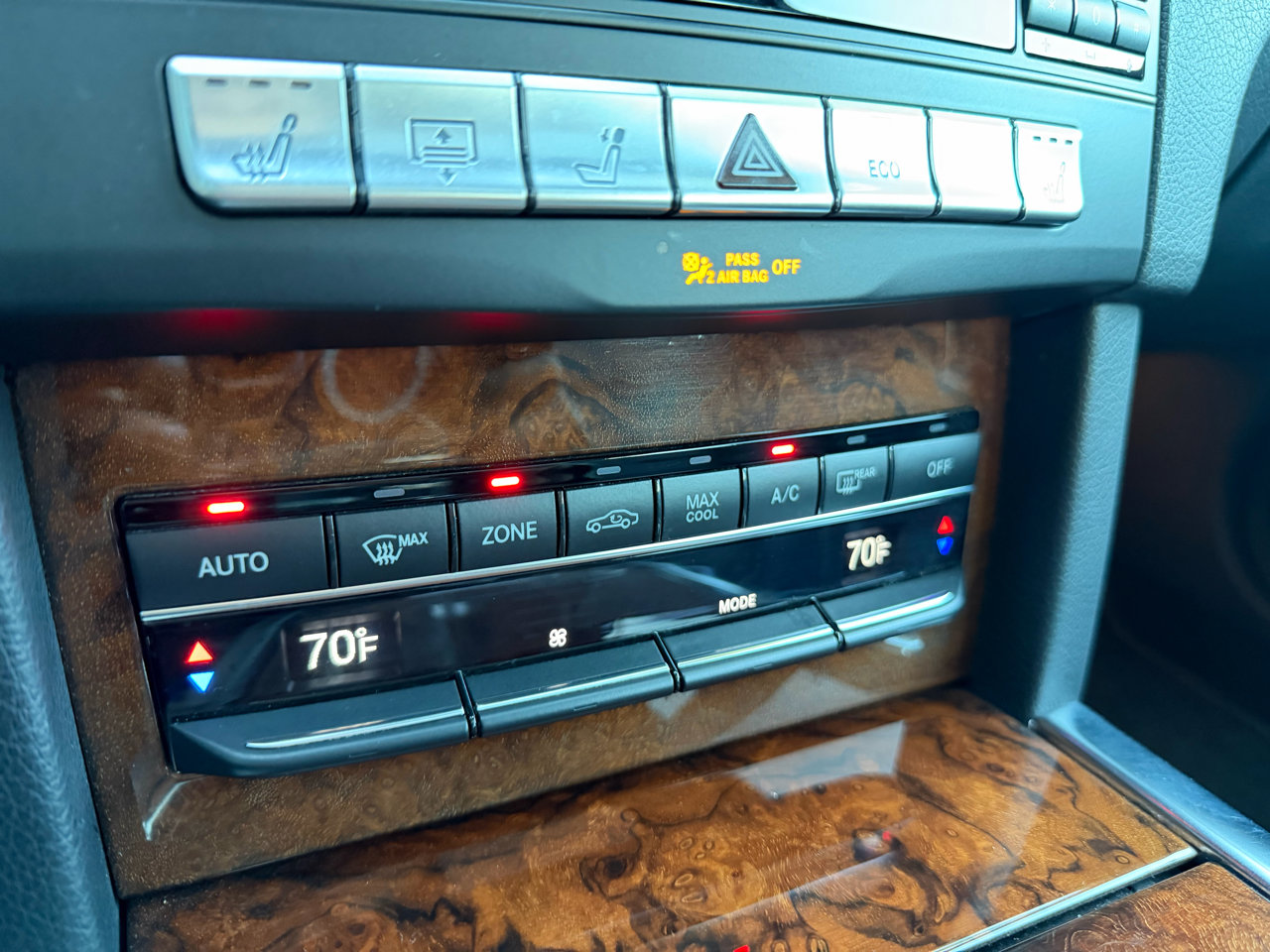 Used 2014 Mercedes-Benz E 350 4MATIC Sedan image 22