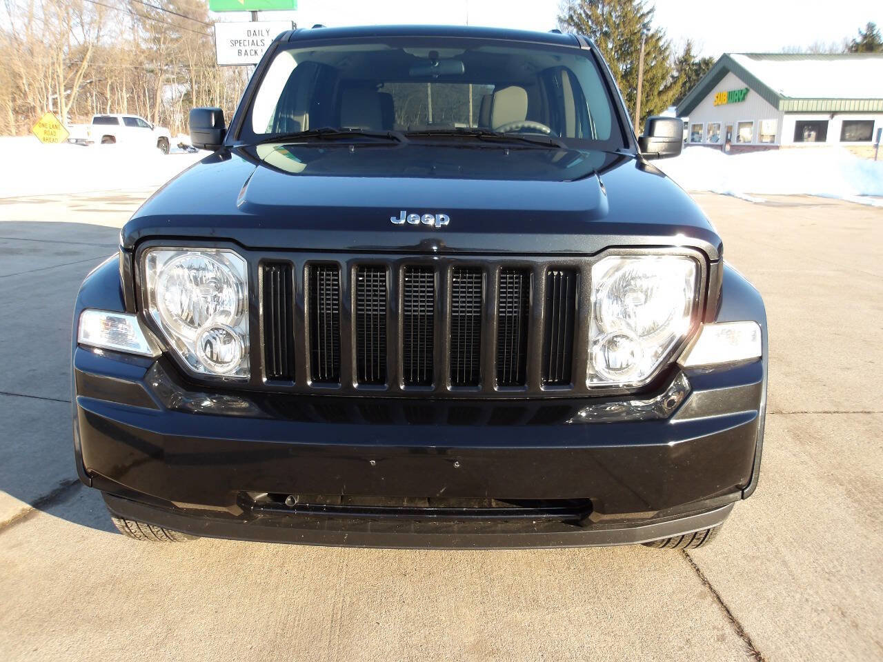 Used 2009 Jeep Liberty Sport w/ Popular Equipment Group image 3
