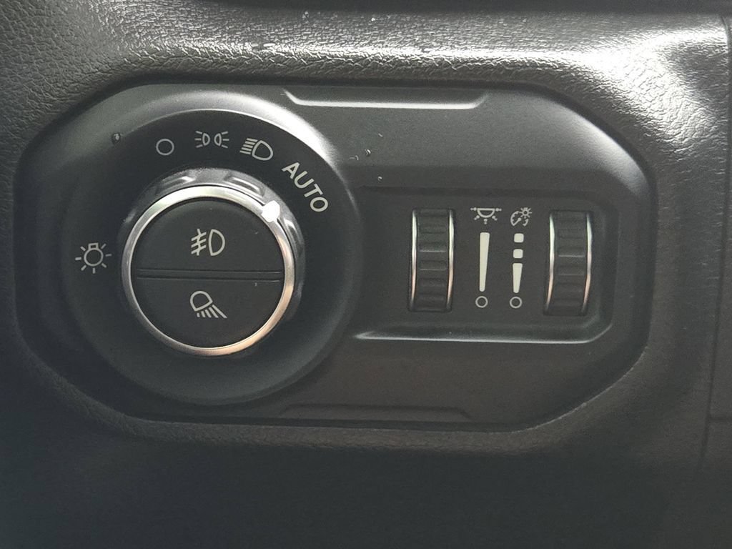 Used 2022 Jeep Gladiator Overland AWD/4WD image 24