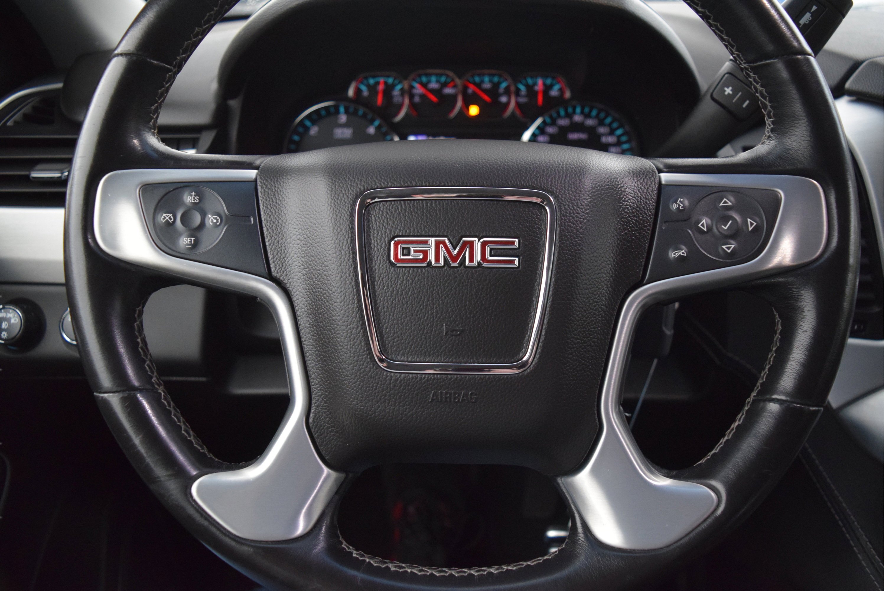 Used 2019 GMC Yukon XL SLE w/ SLE Value Package image 13
