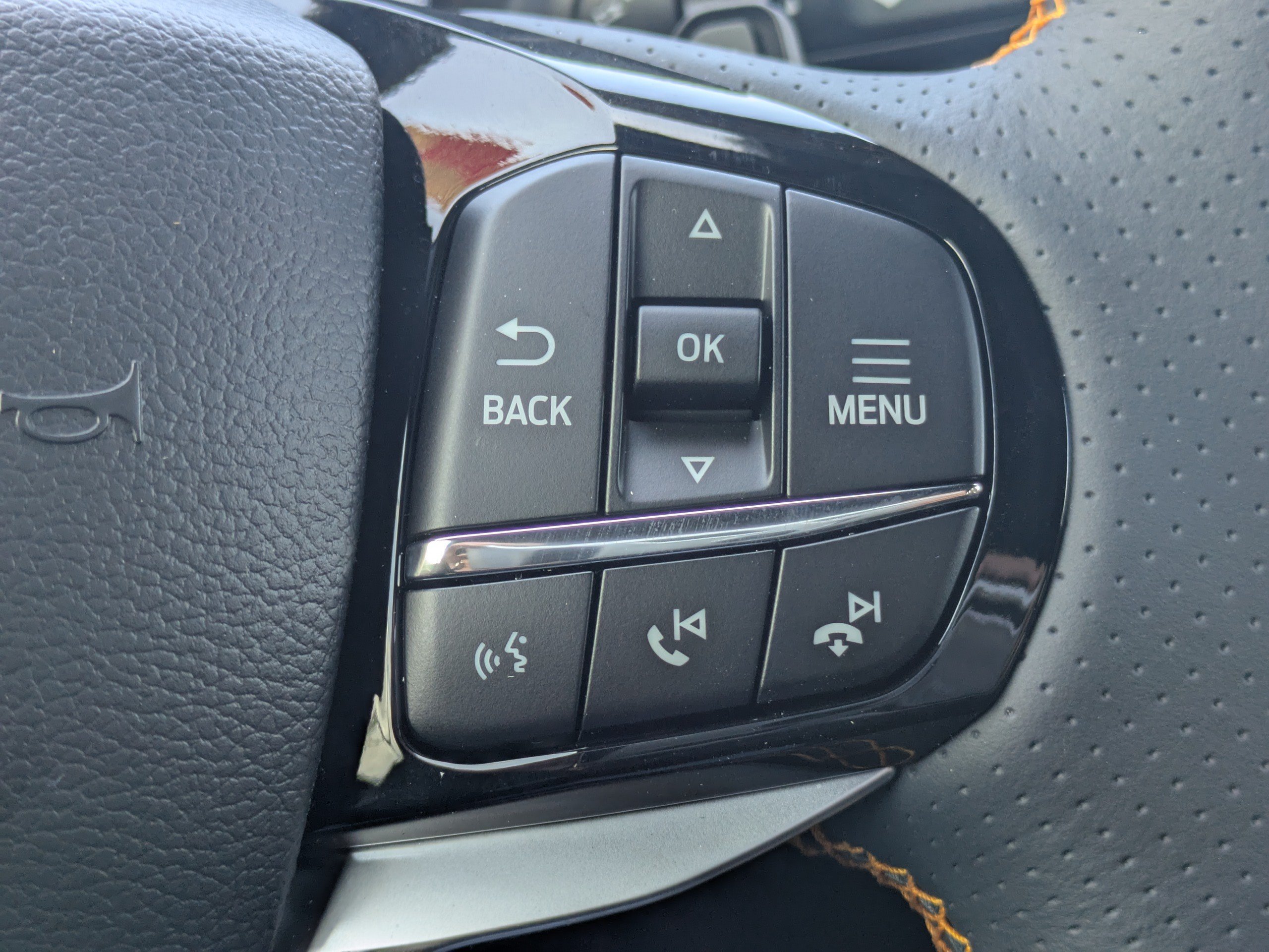 New 2026 Ford Explorer Tremor w/ Tremor Ultimate Package AWD/4WD image 28