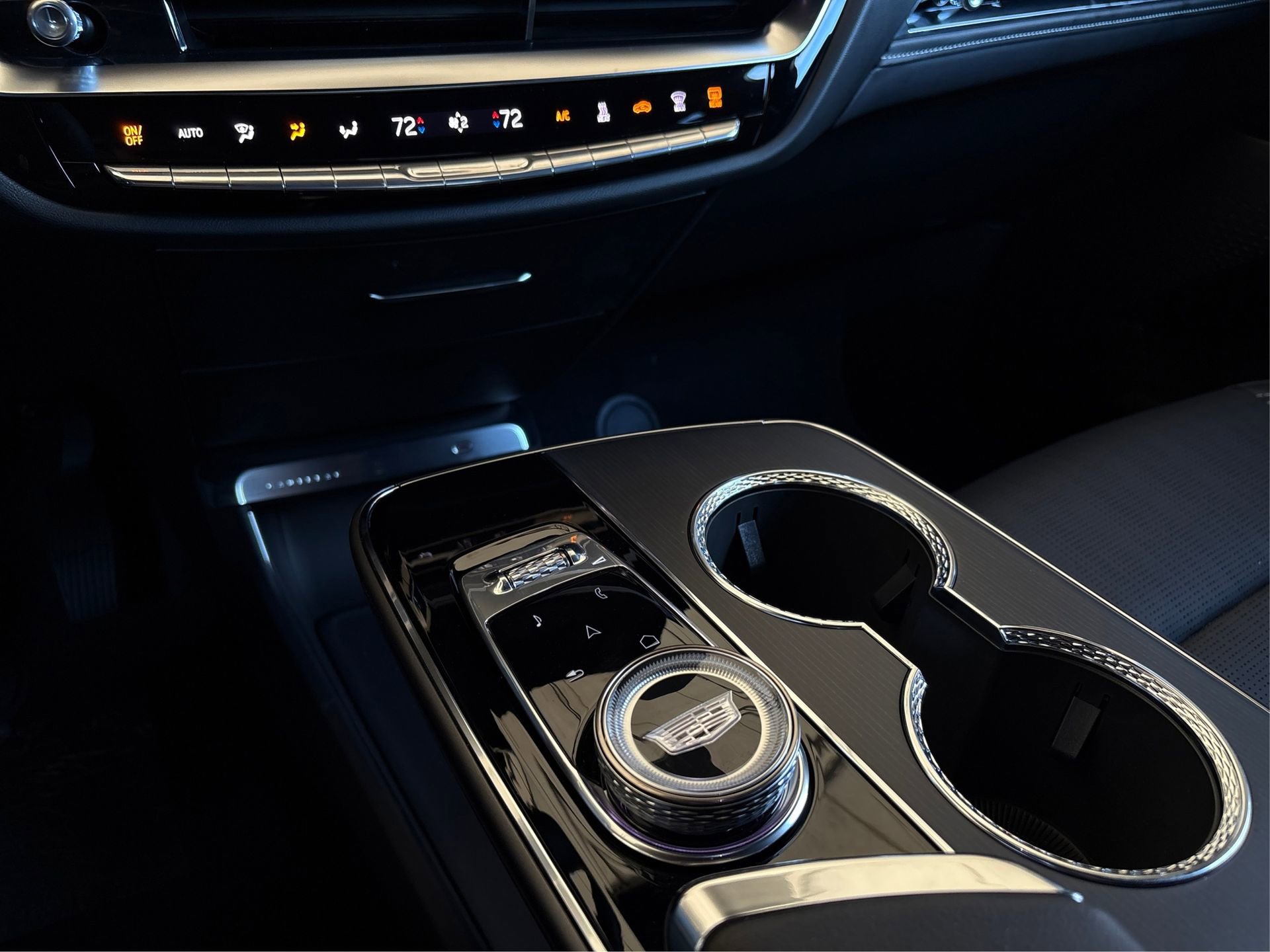 New 2026 Cadillac Lyriq Luxury image 27