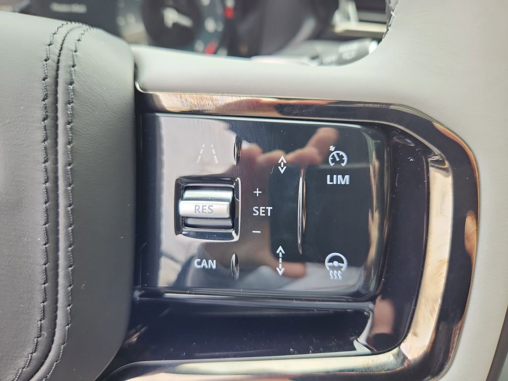 New 2026 Land Rover Range Rover Velar S AWD/4WD image 20