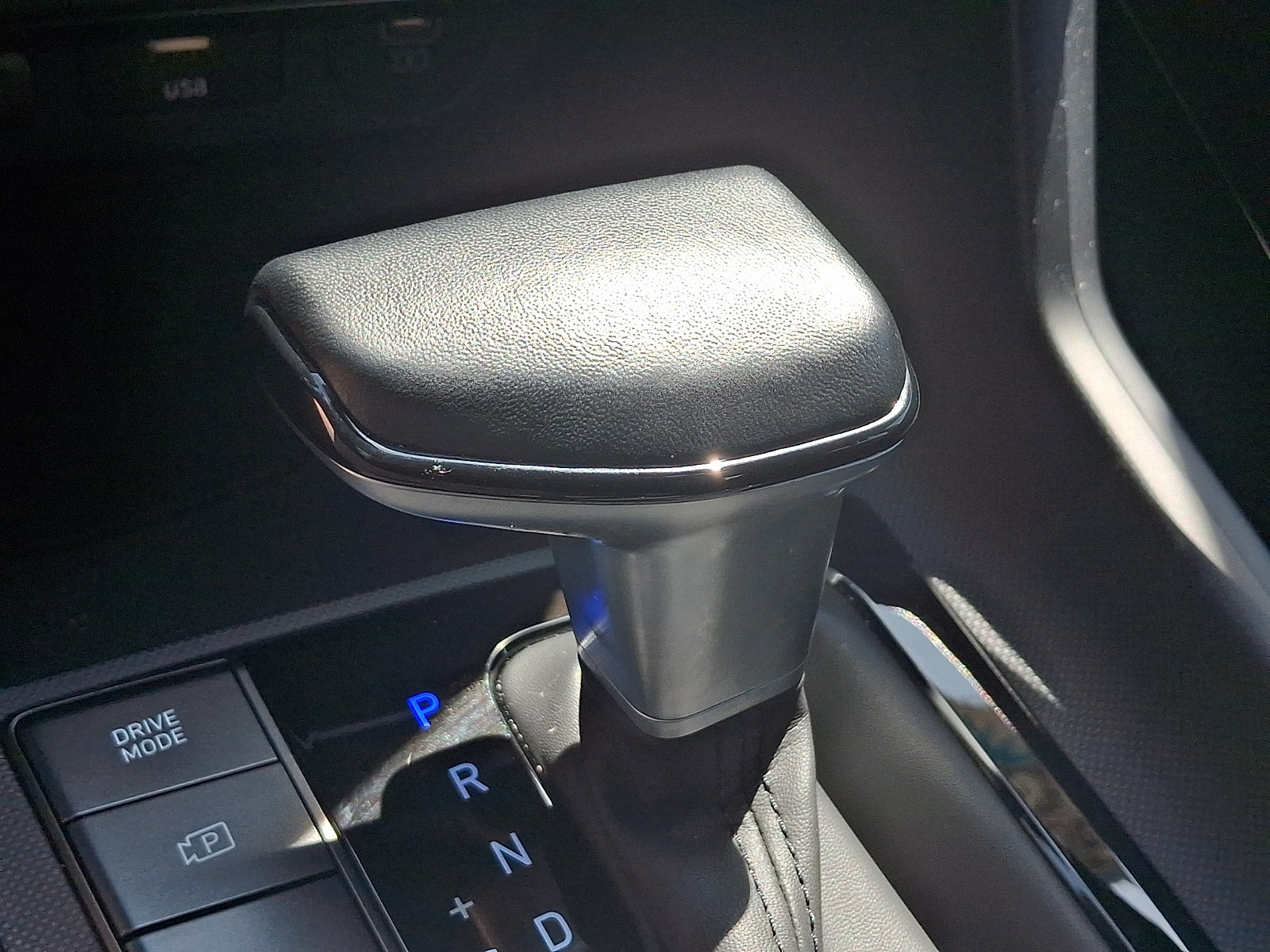 Used 2025 Hyundai Elantra SEL FWD image 14