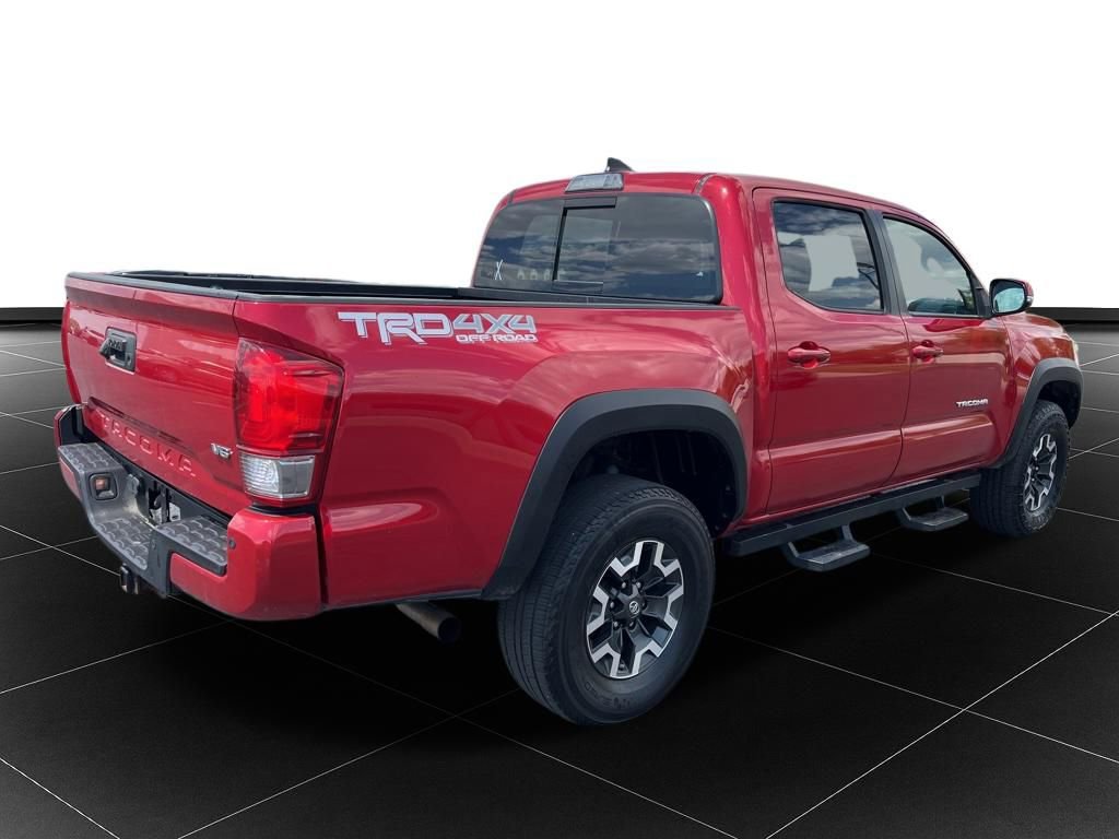 Used 2017 Toyota Tacoma TRD Off-Road w/ Premium & Technology Package AWD/4WD image 5