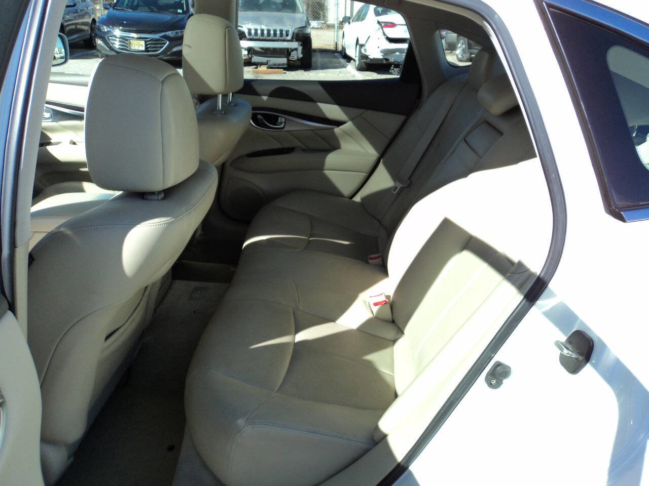 Used 2013 INFINITI M37 x w/ Premium Pkg image 19