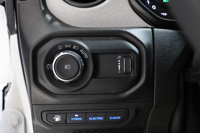 Used 2024 Jeep Wrangler Unlimited AWD/4WD image 21