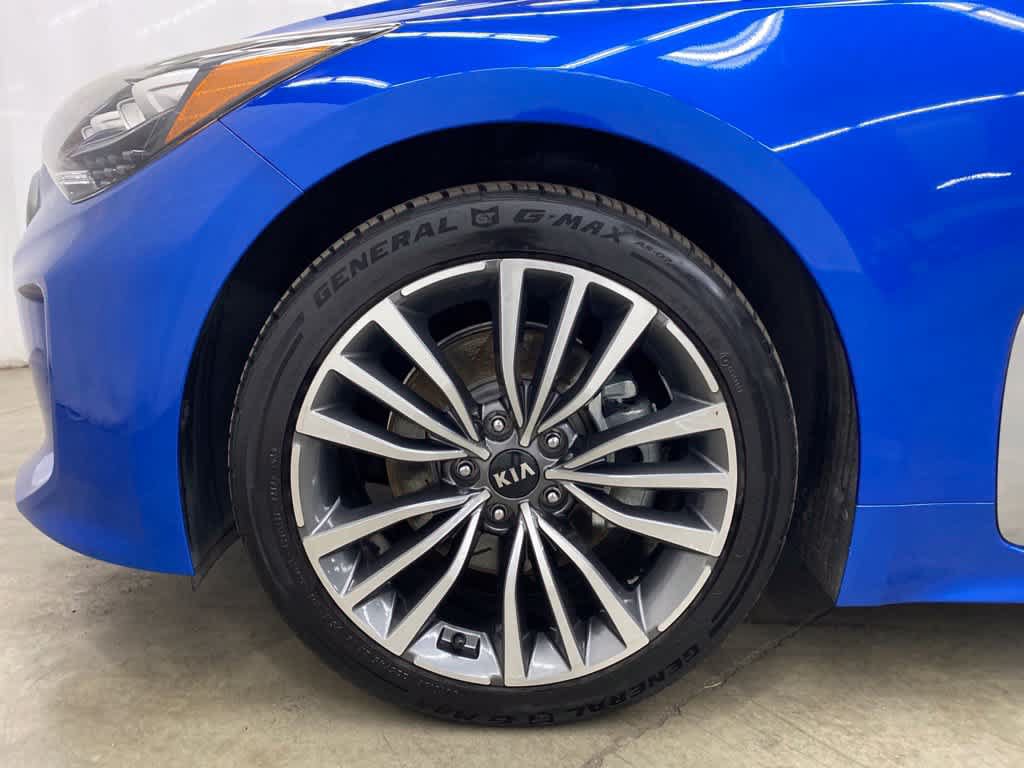 Used 2018 Kia Stinger Premium AWD/4WD image 10