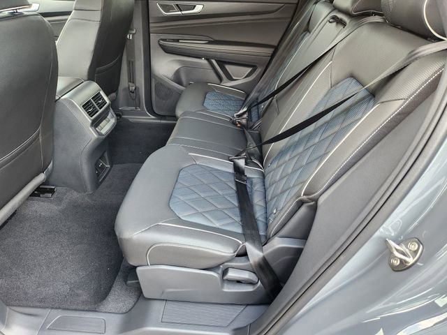 New 2026 Volkswagen Atlas Cross Sport SEL Premium R-Line image 29