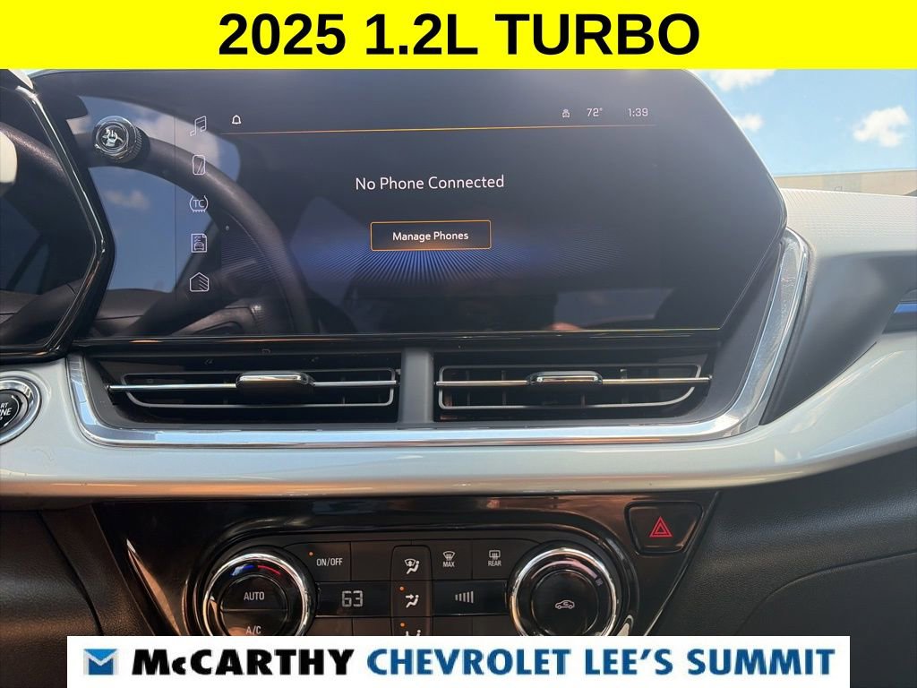 Used 2025 Chevrolet Trax LT FWD image 7