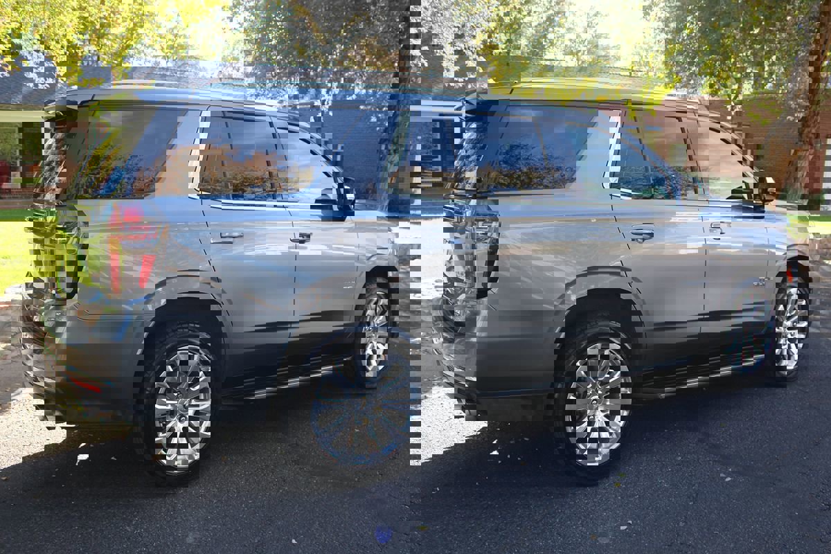 Used 2021 Chevrolet Tahoe Premier w/ Premium Package image 64