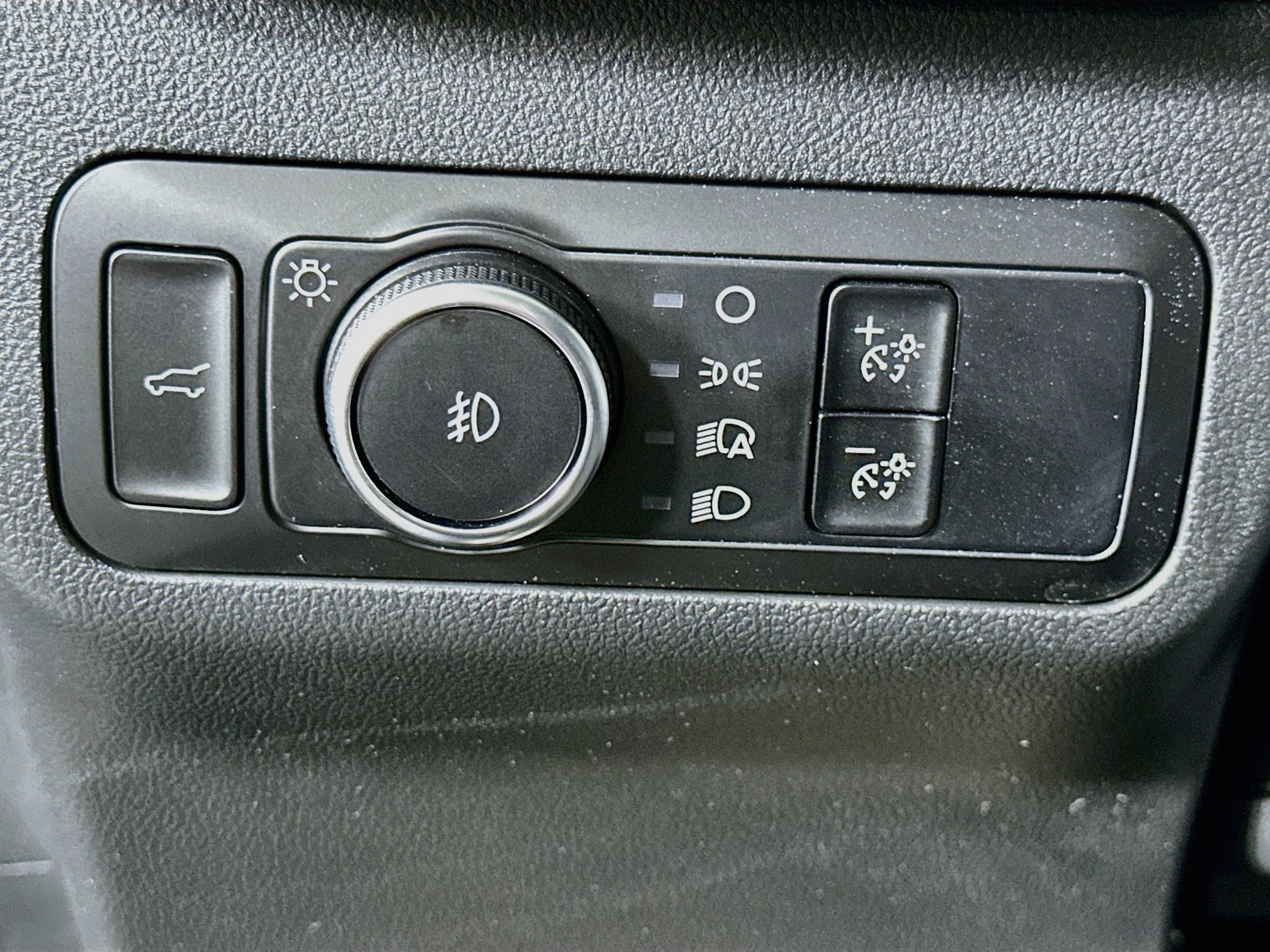 Used 2025 Ford Escape Platinum AWD/4WD image 17