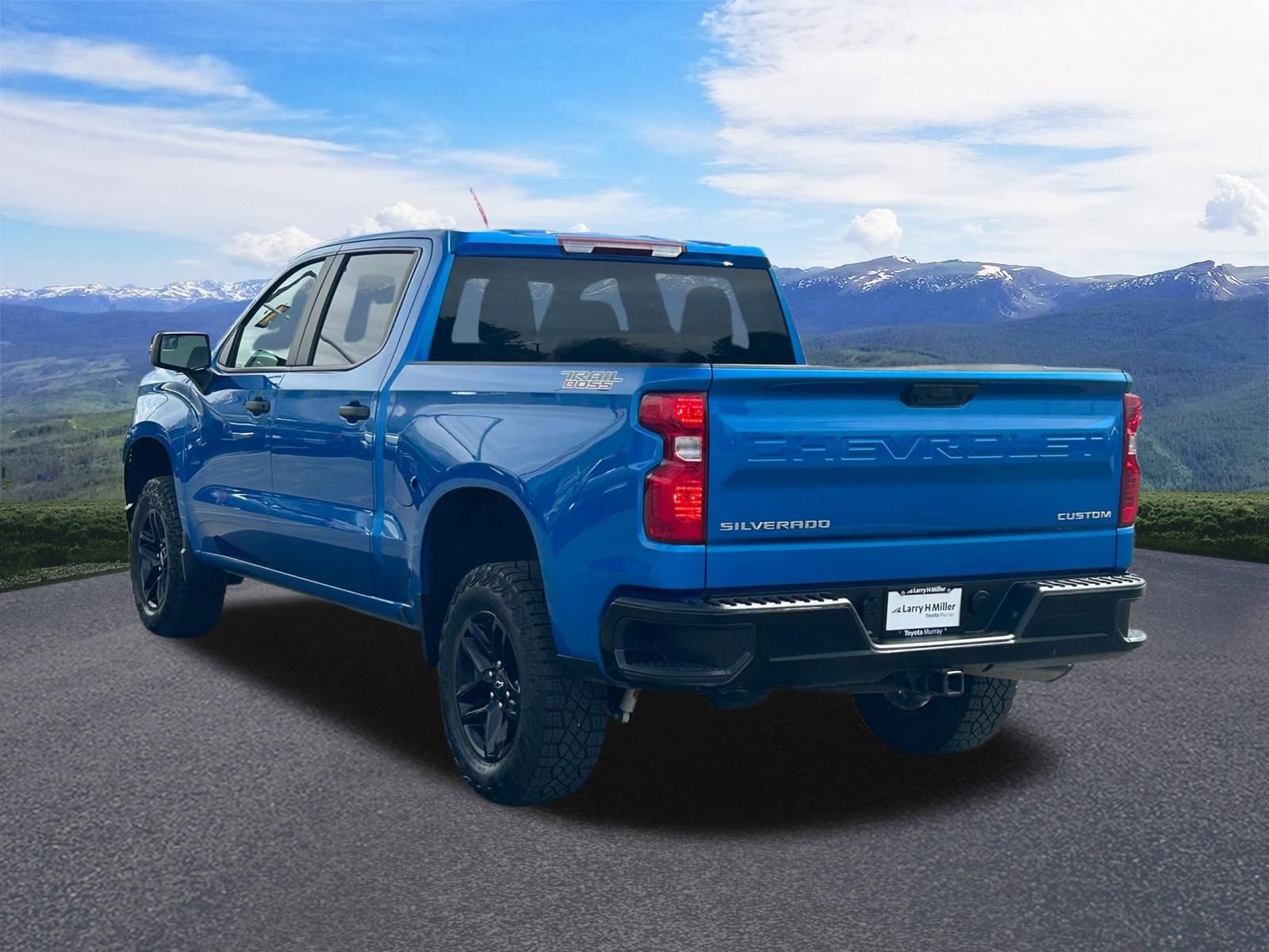 Used 2024 Chevrolet Silverado 1500 Custom Trail Boss AWD/4WD image 3