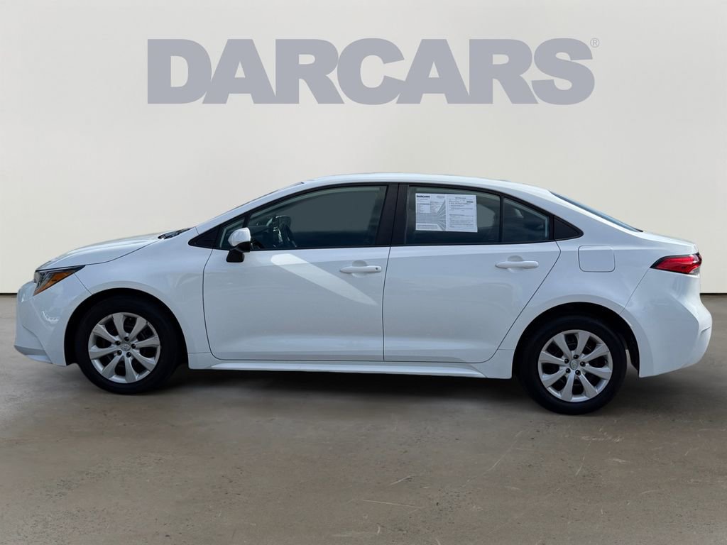 Used 2023 Toyota Corolla LE FWD image 4