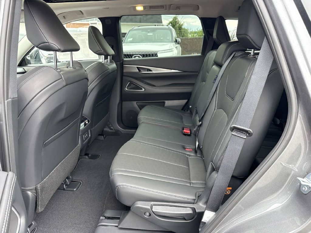 New 2027 INFINITI QX60 Luxe AWD/4WD image 17
