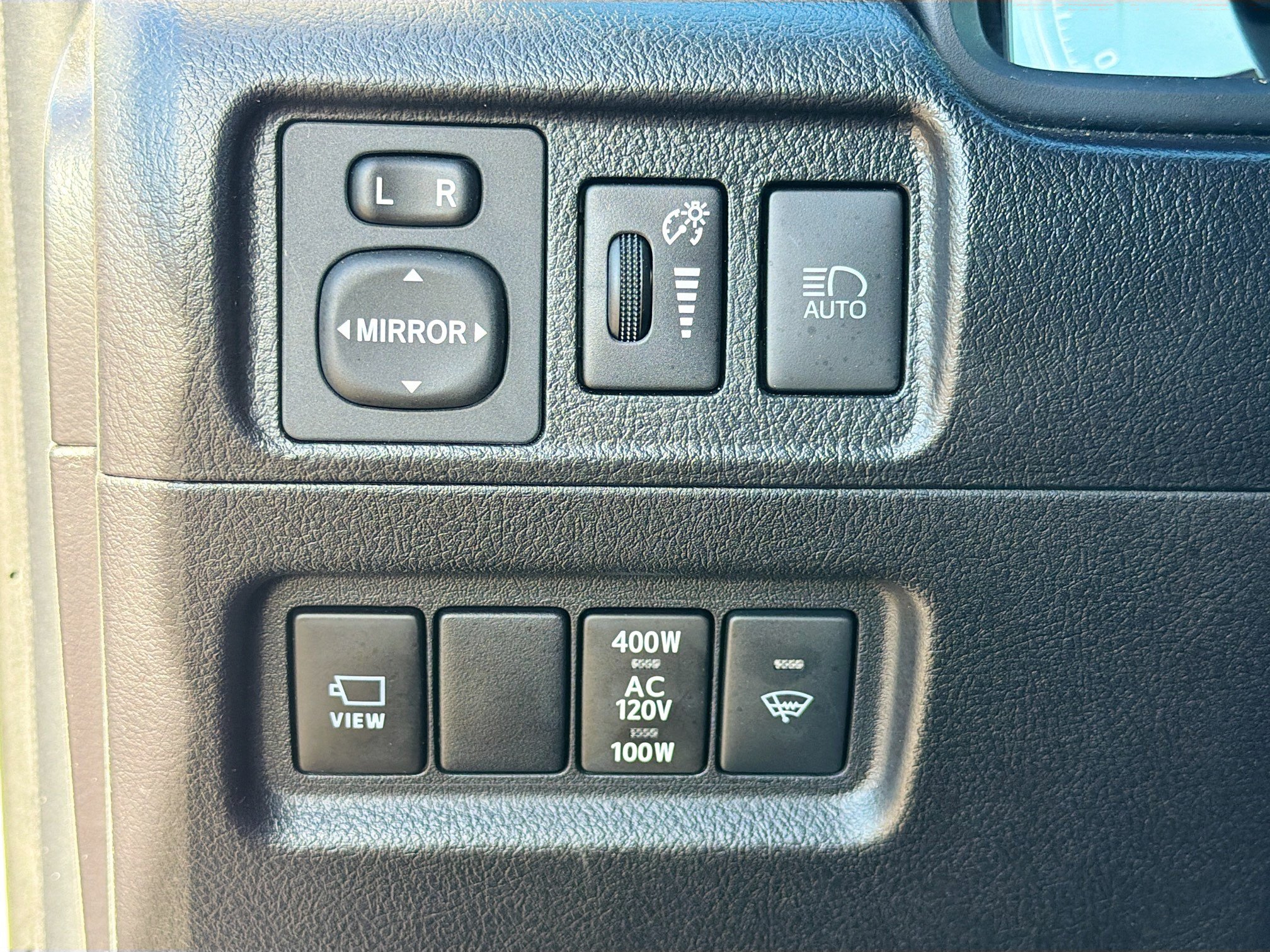 Used 2023 Toyota 4Runner Limited AWD/4WD image 33