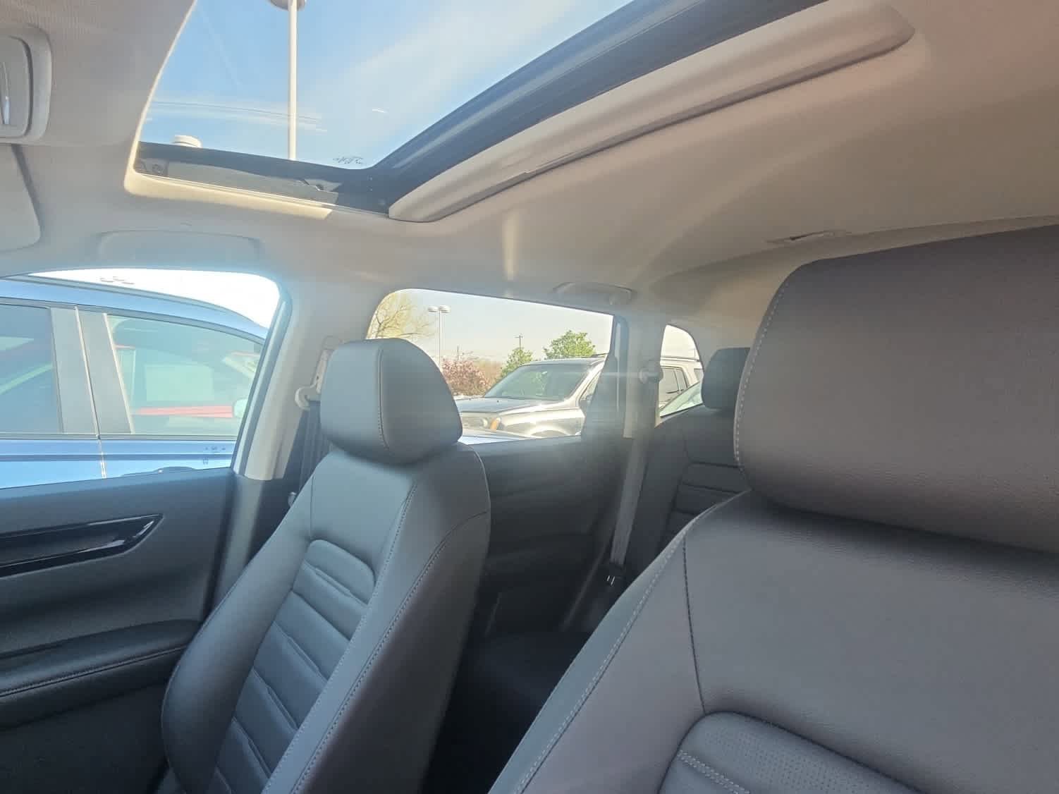 Used 2026 Honda CR-V EX-L image 6