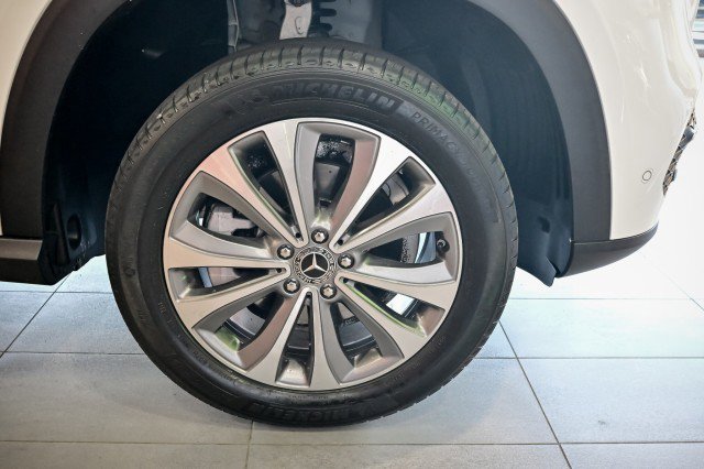 Used 2020 Mercedes-Benz GLE 350 4MATIC w/ Premium Package image 47