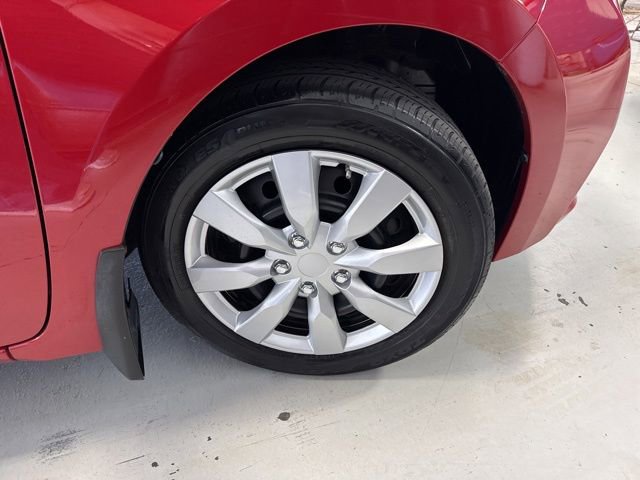 Used 2014 Toyota Corolla LE FWD image 32