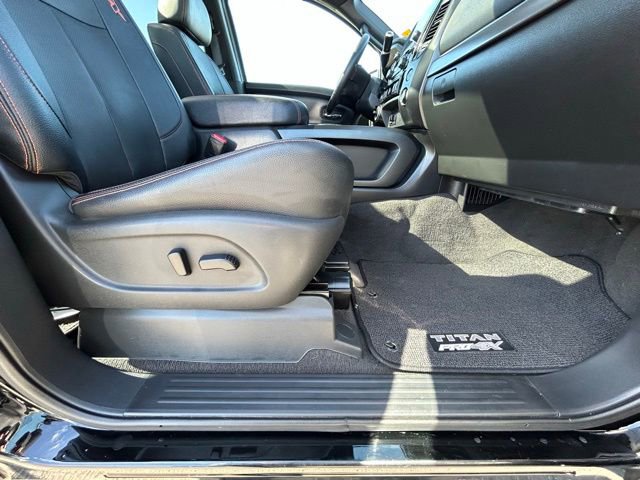 Used 2021 Nissan Titan PRO-4X w/ Pro-4x Convenience Package AWD/4WD image 38