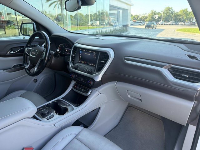 Used 2021 GMC Acadia SLT w/ Preferred Package FWD image 21