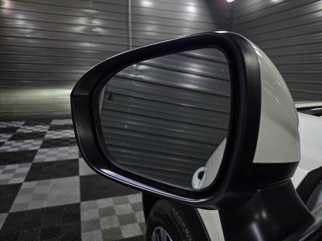 Used 2022 Nissan Rogue SV image 33