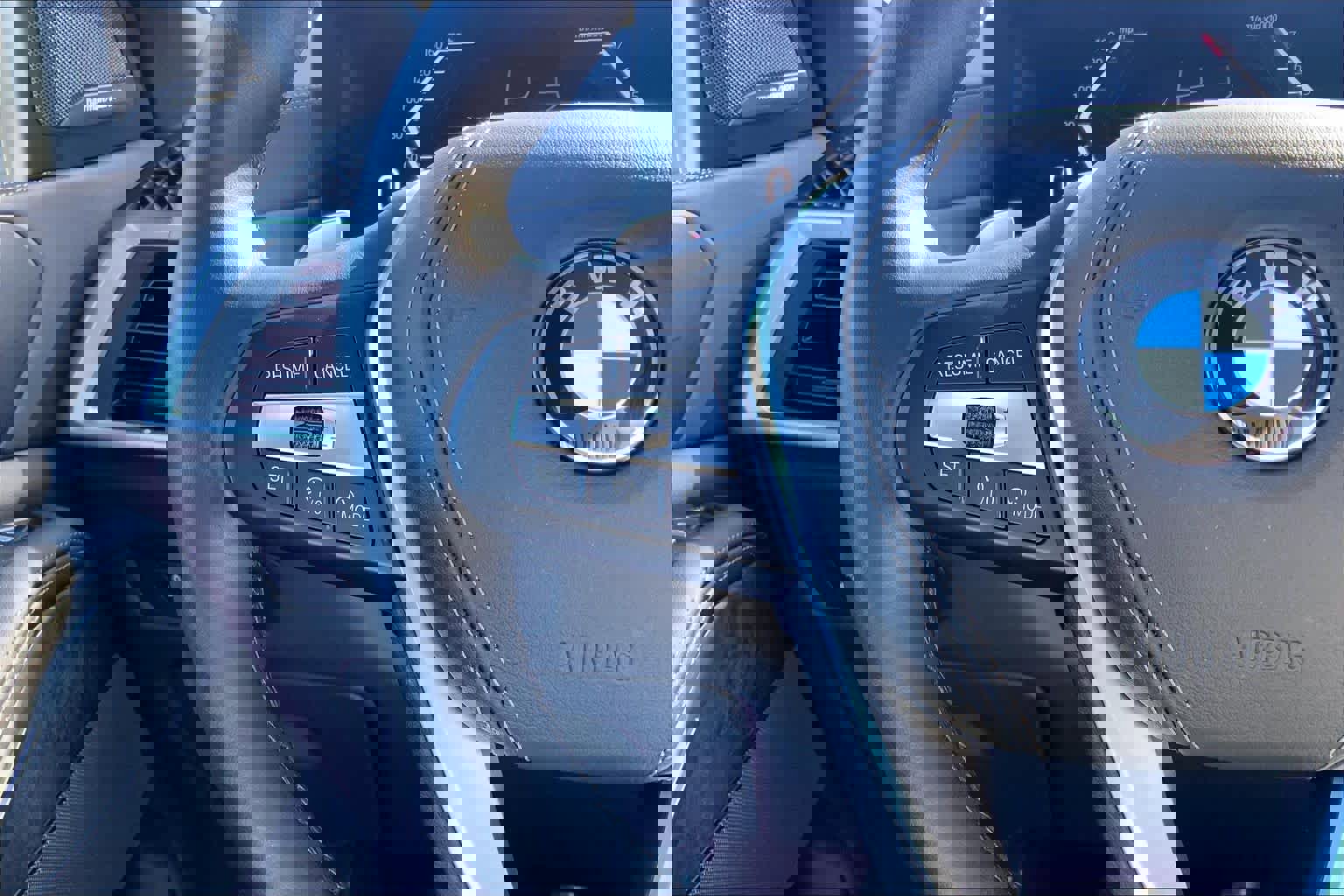 Certified 2025 BMW X5 xDrive40i w/ Premium Package image 23