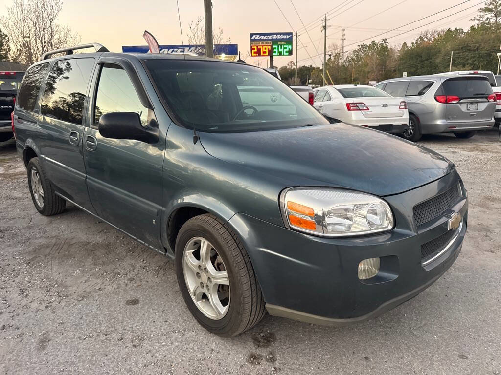 Used 2006 Chevrolet Uplander LT w/ Security Package FWD image 3