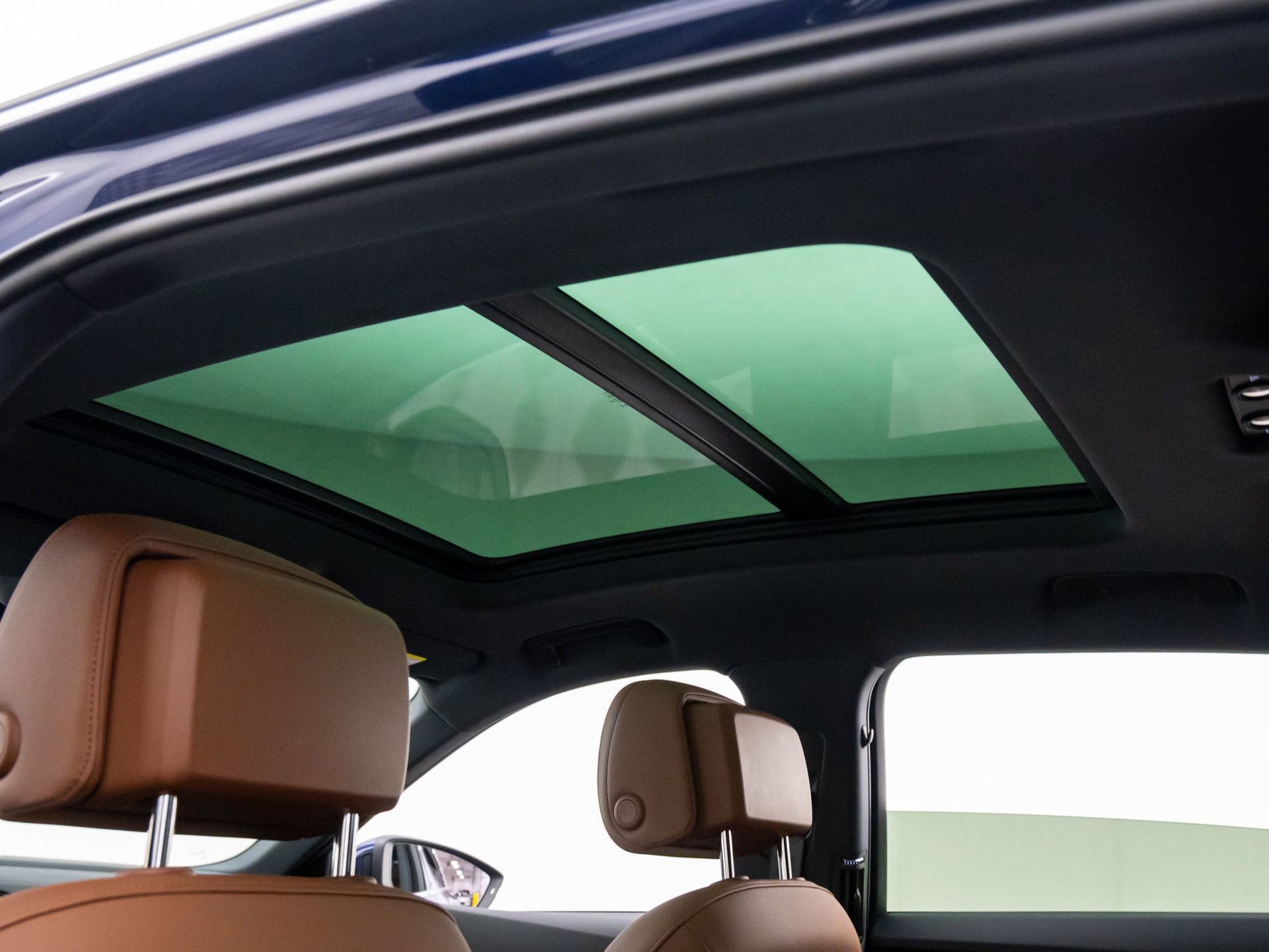 Used 2022 Audi e-tron Premium Plus w/ Premium Plus Package image 12