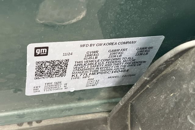 Used 2025 Chevrolet Trax LT FWD image 38