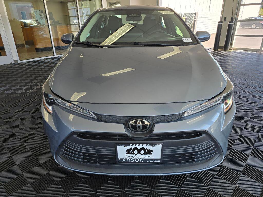 Used 2023 Toyota Corolla LE FWD image 8