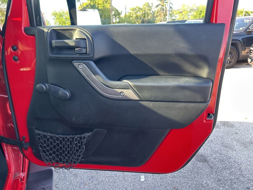 Used 2014 Jeep Wrangler Unlimited Sport w/ Connectivity Group image 24